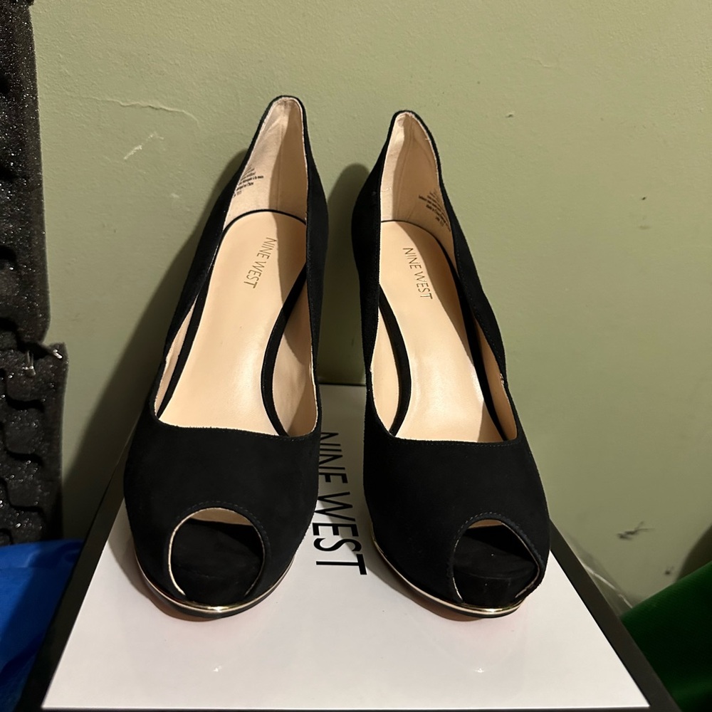 Nine West Black Peep Toe Heels